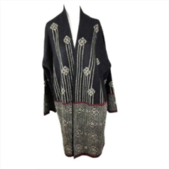 NWT Vertigo Black & Red Geo Printed Long Sweater Large - Picture 3 of 6